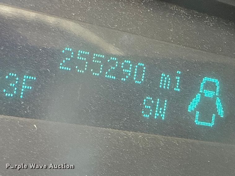 image for item EP0904 2015 Ford F250 flatbed pickup truck