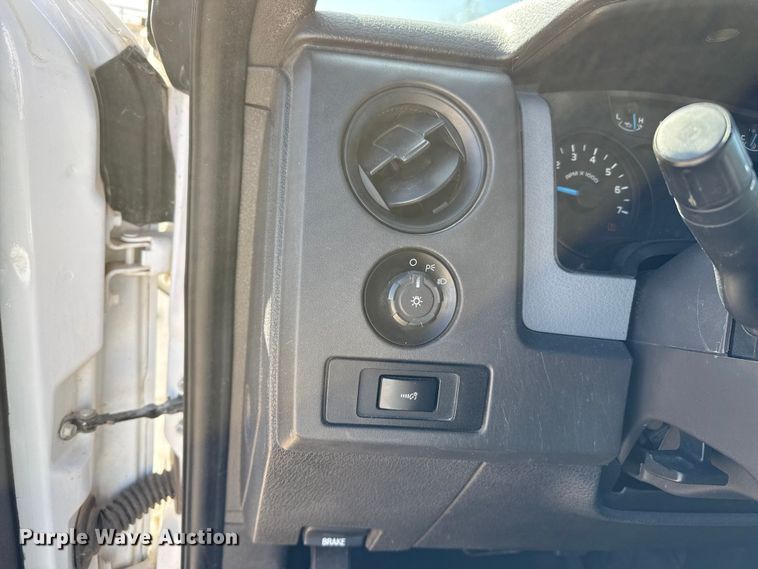 image for item EP0905 2014 Ford F150 SuperCab pickup truck