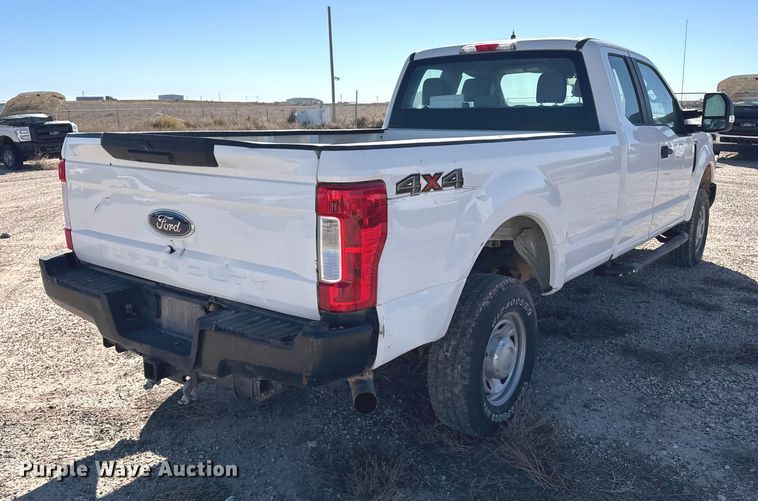 image for item EP0906 2017 Ford F250 SuperCab pickup truck