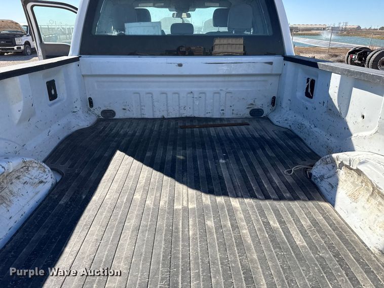 image for item EP0906 2017 Ford F250 SuperCab pickup truck