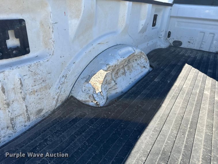 image for item EP0906 2017 Ford F250 SuperCab pickup truck