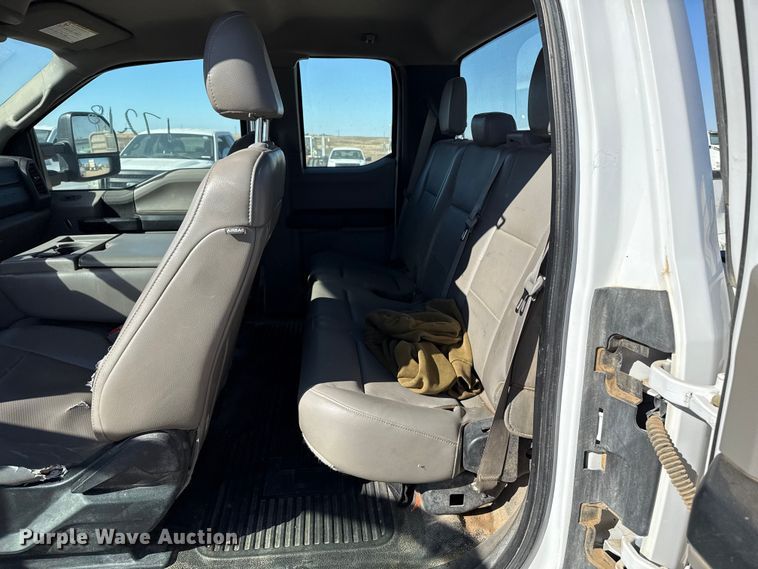 image for item EP0906 2017 Ford F250 SuperCab pickup truck