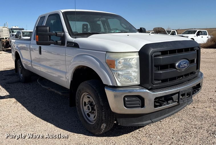 image for item EP0907 2015 Ford F250 SuperCab pickup truck
