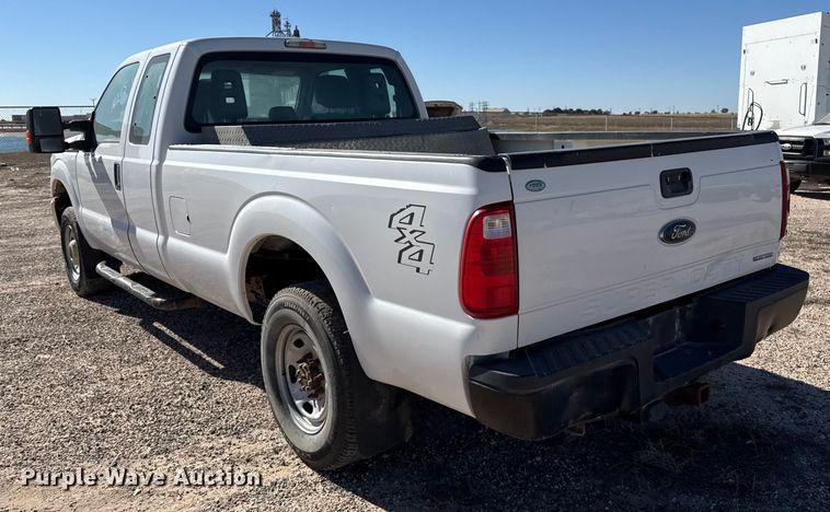 image for item EP0907 2015 Ford F250 SuperCab pickup truck