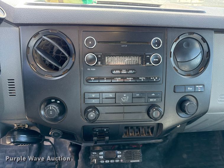 image for item EP0907 2015 Ford F250 SuperCab pickup truck