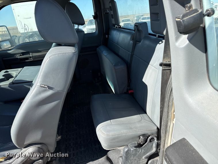 image for item EP0907 2015 Ford F250 SuperCab pickup truck