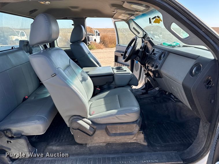 image for item EP0907 2015 Ford F250 SuperCab pickup truck