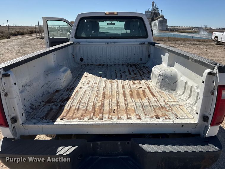 image for item EP0908 2016 Ford F250 SuperCab pickup truck