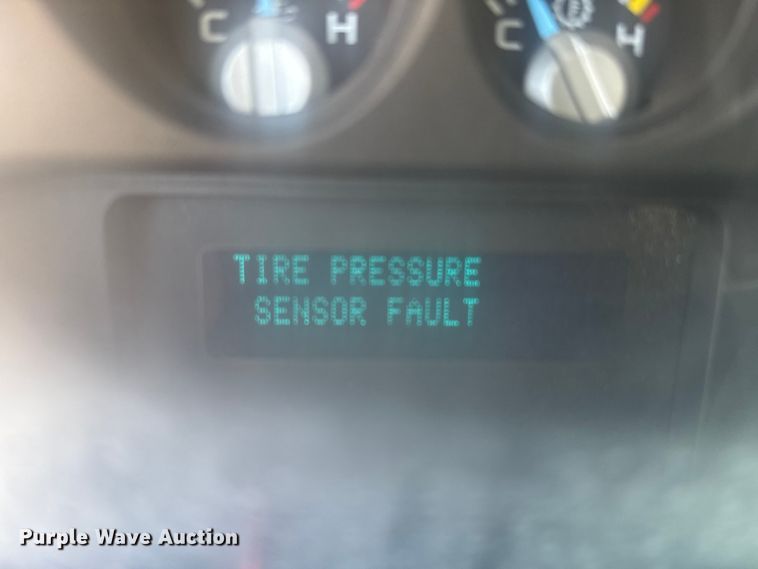 image for item EP0908 2016 Ford F250 SuperCab pickup truck