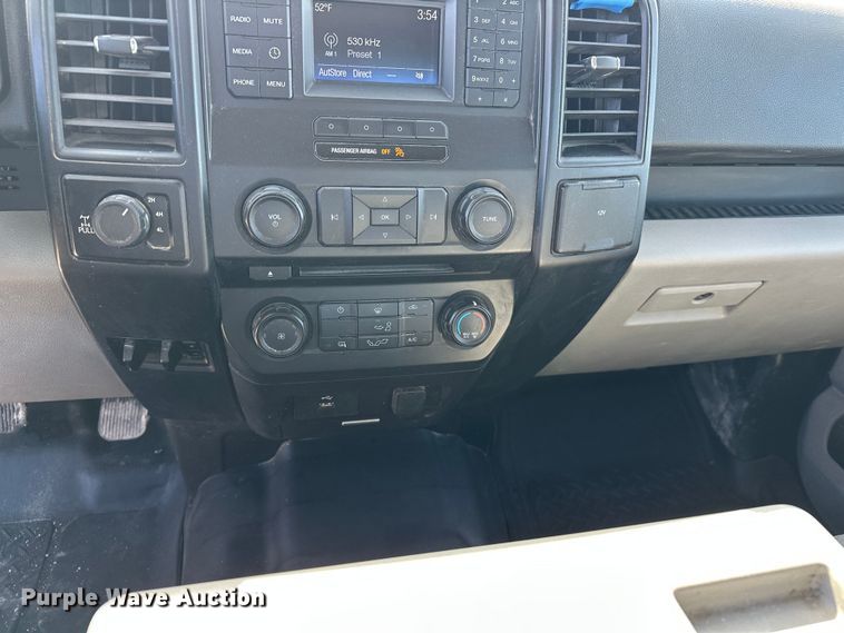 image for item EP0909 2016 Ford F150 SuperCab pickup truck