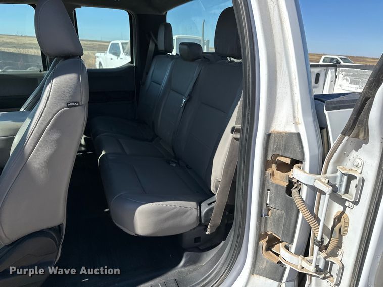 image for item EP0909 2016 Ford F150 SuperCab pickup truck