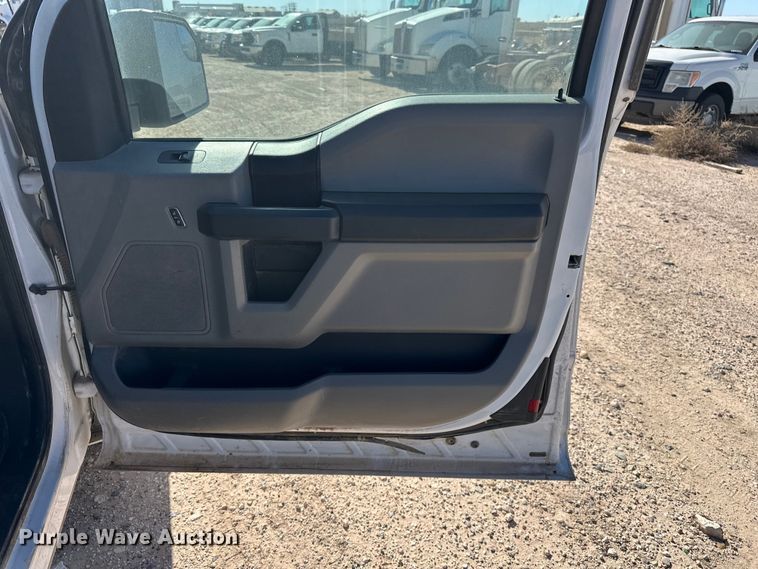 image for item EP0909 2016 Ford F150 SuperCab pickup truck