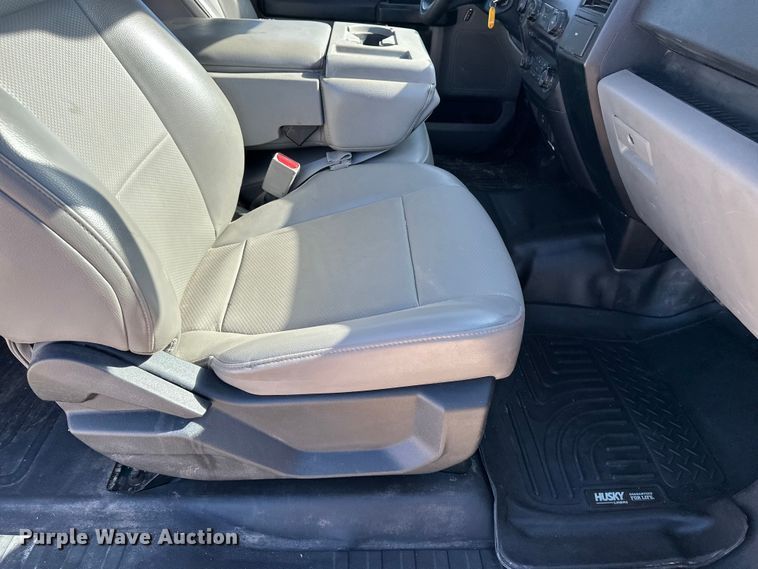 image for item EP0909 2016 Ford F150 SuperCab pickup truck