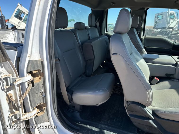 image for item EP0909 2016 Ford F150 SuperCab pickup truck