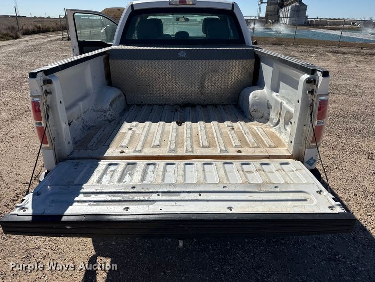 image for item EP0910 2014 Ford F150 SuperCab pickup truck