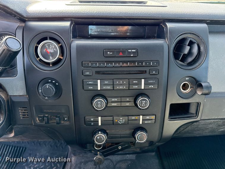 image for item EP0910 2014 Ford F150 SuperCab pickup truck