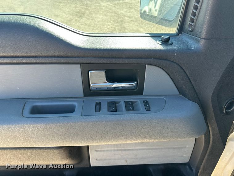 image for item EP0912 2013 Ford F150 SuperCab pickup truck