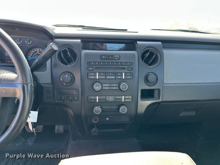 image for item EP0912 2013 Ford F150 SuperCab pickup truck