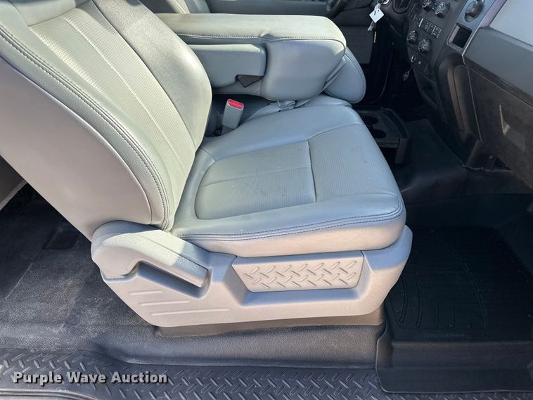 image for item EP0912 2013 Ford F150 SuperCab pickup truck