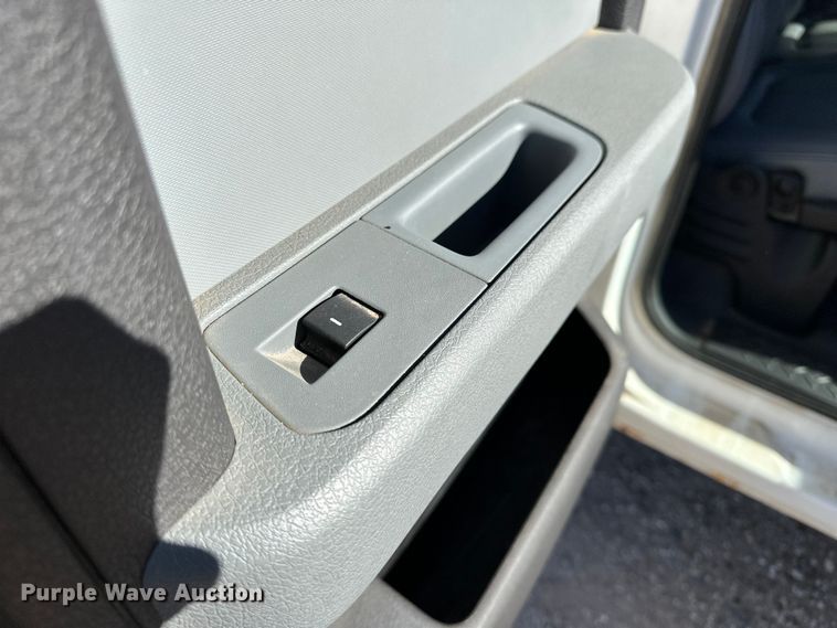 image for item EP0912 2013 Ford F150 SuperCab pickup truck