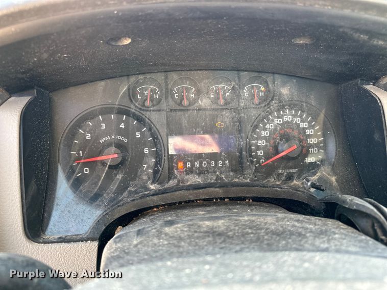 image for item EP0913 2010 Ford F150 SuperCab pickup truck