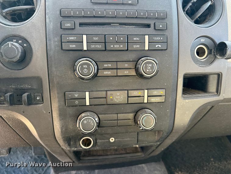 image for item EP0913 2010 Ford F150 SuperCab pickup truck