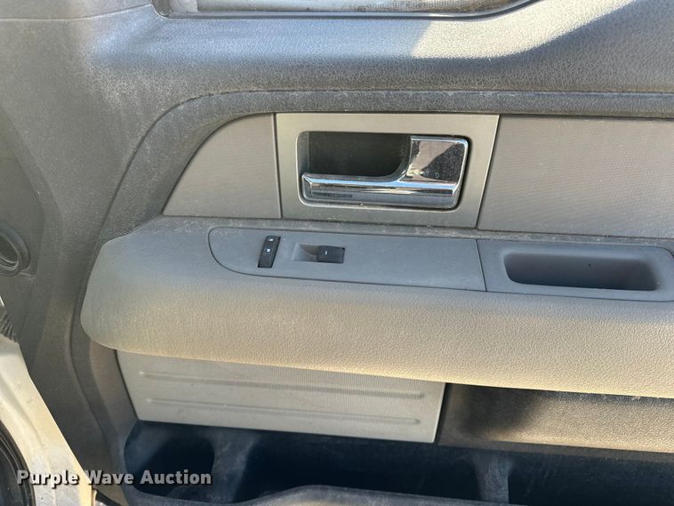 image for item EP0913 2010 Ford F150 SuperCab pickup truck