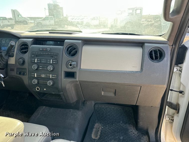 image for item EP0913 2010 Ford F150 SuperCab pickup truck