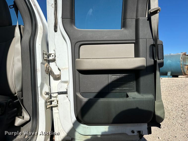 image for item EP0913 2010 Ford F150 SuperCab pickup truck