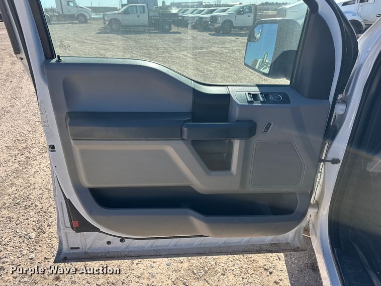 image for item EP0914 2016 Ford F150 SuperCab pickup truck