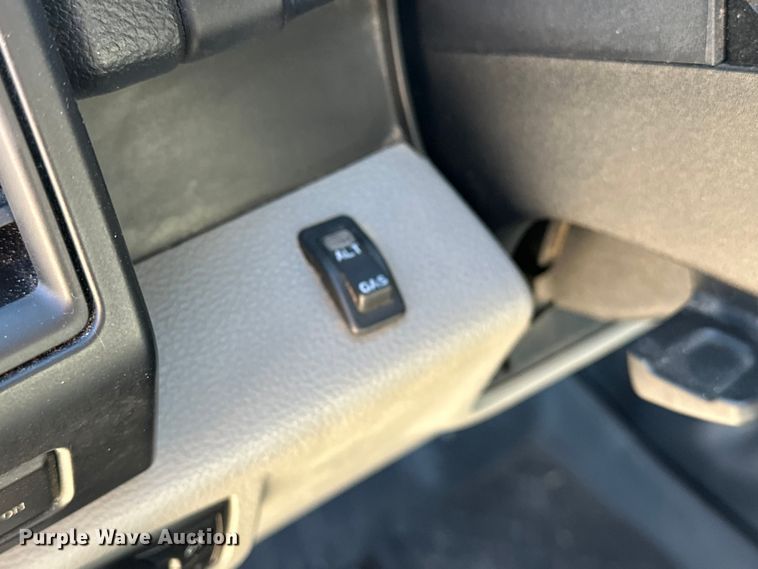 image for item EP0914 2016 Ford F150 SuperCab pickup truck