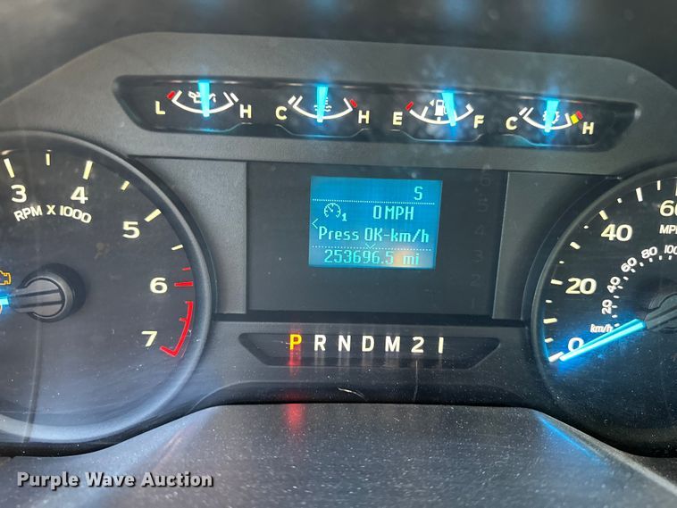 image for item EP0914 2016 Ford F150 SuperCab pickup truck