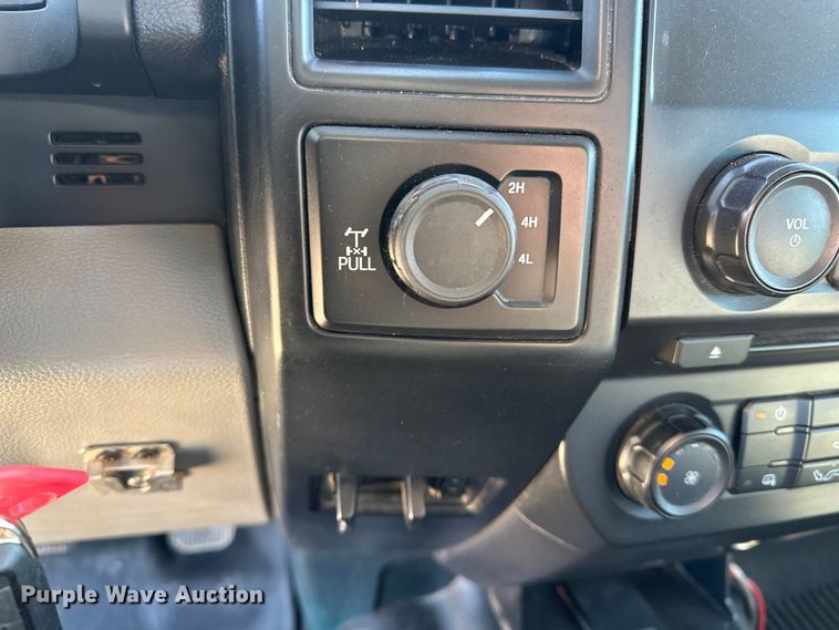 image for item EP0914 2016 Ford F150 SuperCab pickup truck