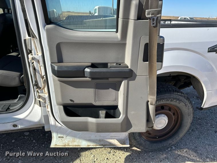 image for item EP0914 2016 Ford F150 SuperCab pickup truck