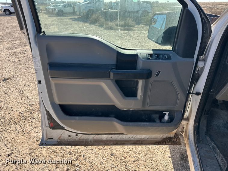 image for item EP0915 2017 Ford F150 SuperCab pickup truck