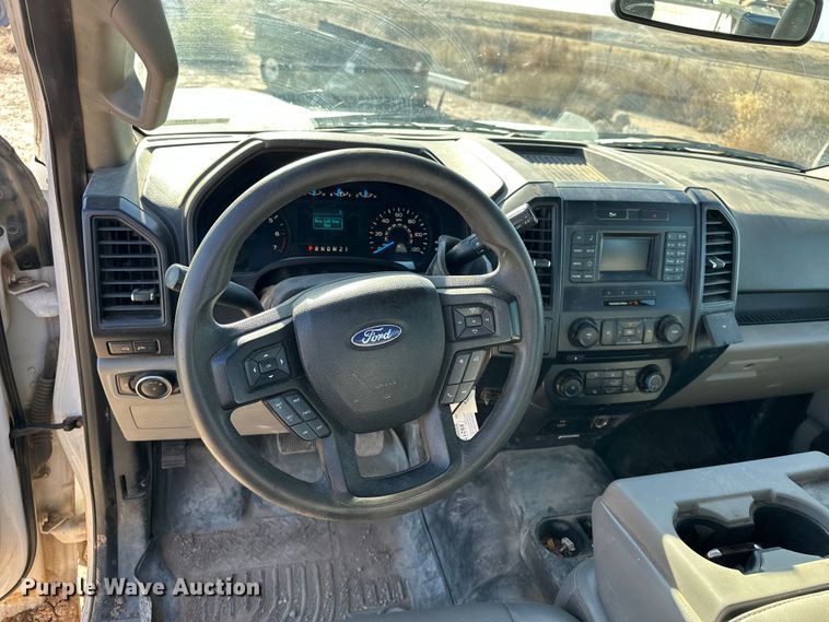 image for item EP0915 2017 Ford F150 SuperCab pickup truck