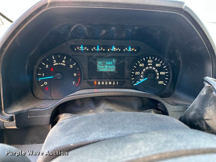 image for item EP0915 2017 Ford F150 SuperCab pickup truck