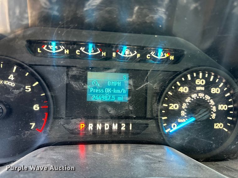 image for item EP0915 2017 Ford F150 SuperCab pickup truck