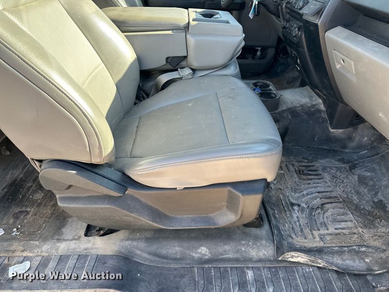 image for item EP0915 2017 Ford F150 SuperCab pickup truck