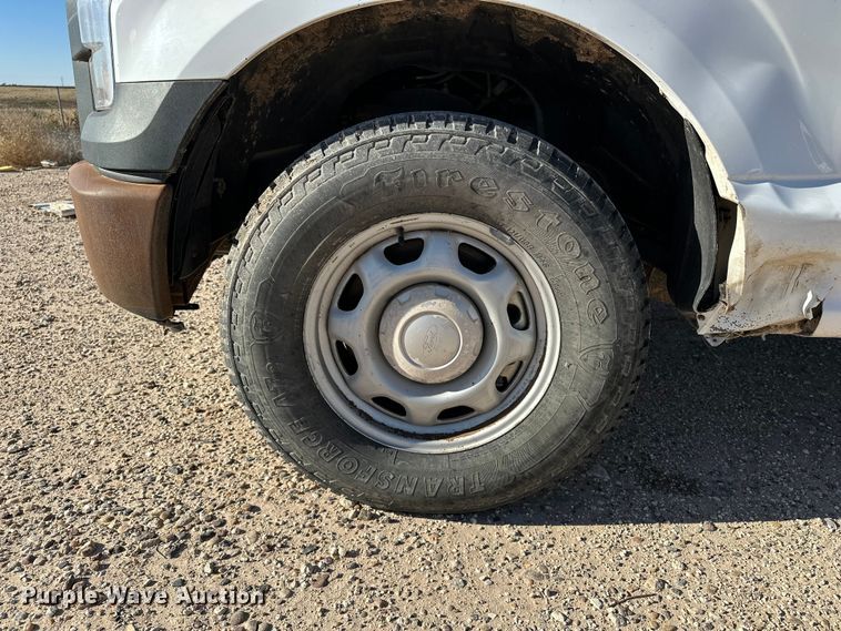 image for item EP0915 2017 Ford F150 SuperCab pickup truck