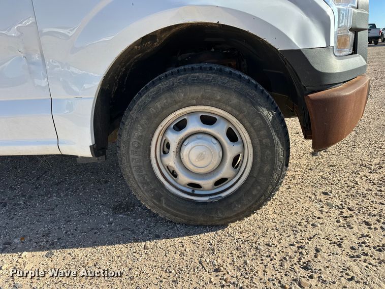 image for item EP0915 2017 Ford F150 SuperCab pickup truck