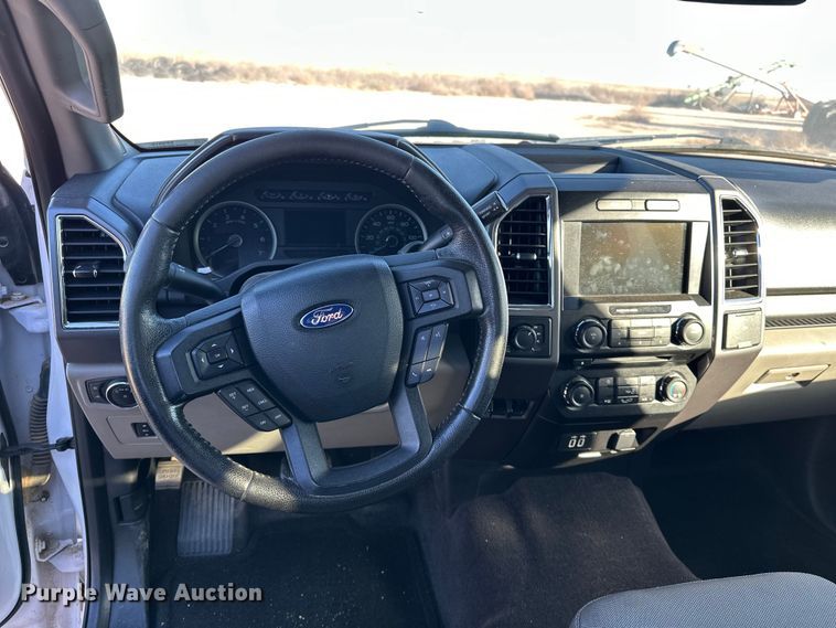 image for item EP0916 2016 Ford F150 SuperCab pickup truck