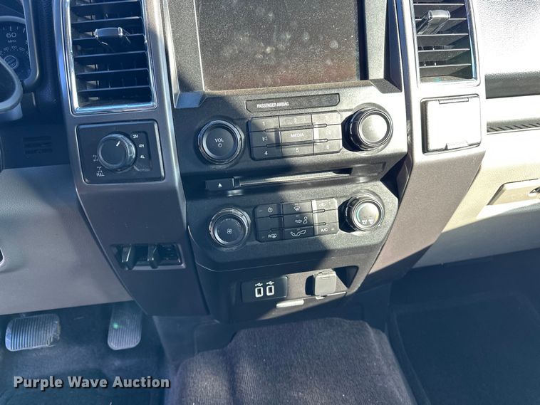 image for item EP0916 2016 Ford F150 SuperCab pickup truck