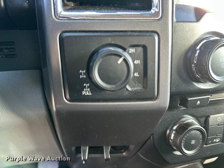 image for item EP0916 2016 Ford F150 SuperCab pickup truck