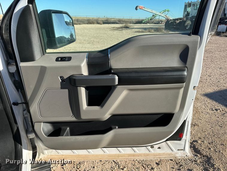 image for item EP0916 2016 Ford F150 SuperCab pickup truck