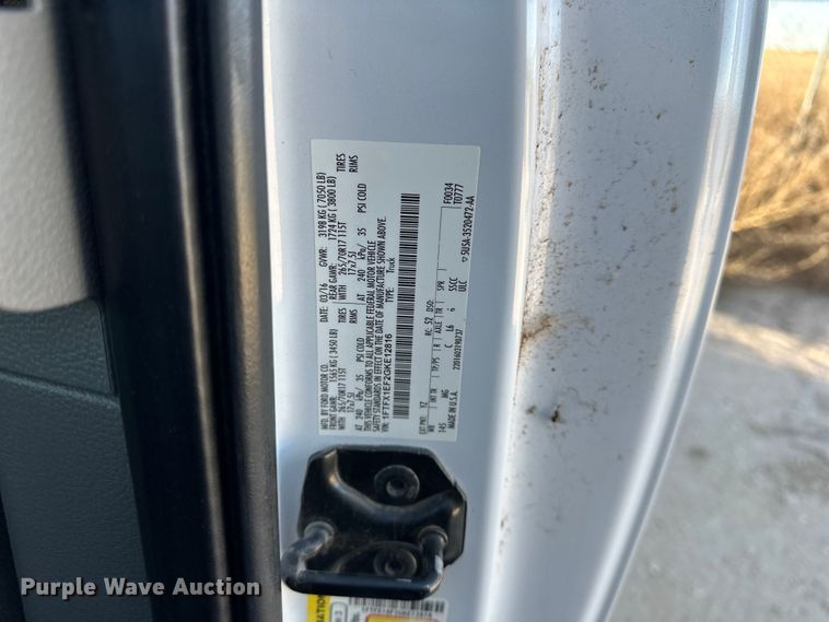 image for item EP0916 2016 Ford F150 SuperCab pickup truck