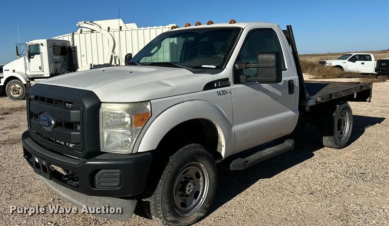 image for item EP0917 2014 Ford F250 flatbed pickup truck