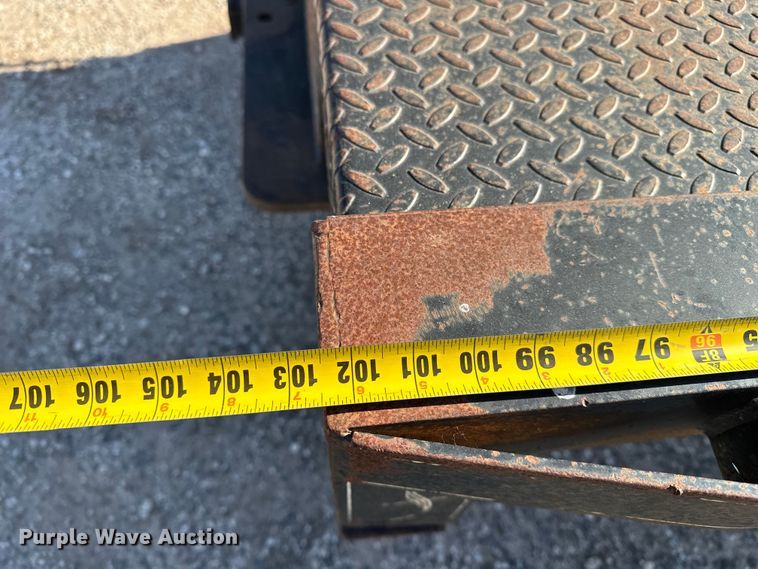 image for item EP0917 2014 Ford F250 flatbed pickup truck