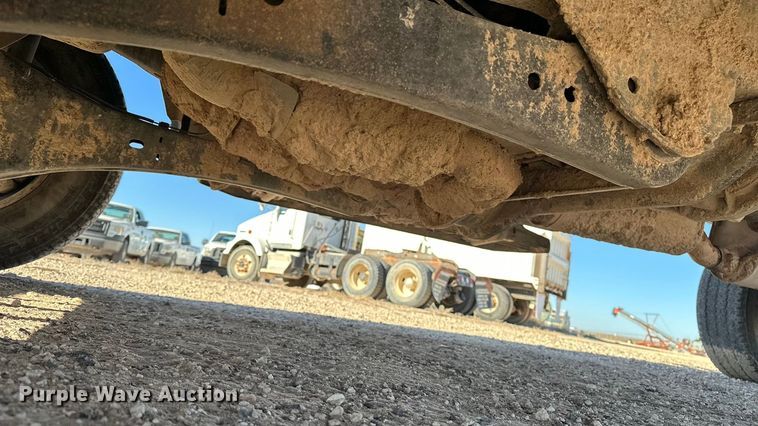 image for item EP0917 2014 Ford F250 flatbed pickup truck