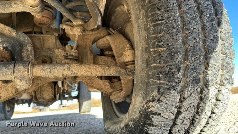 image for item EP0917 2014 Ford F250 flatbed pickup truck